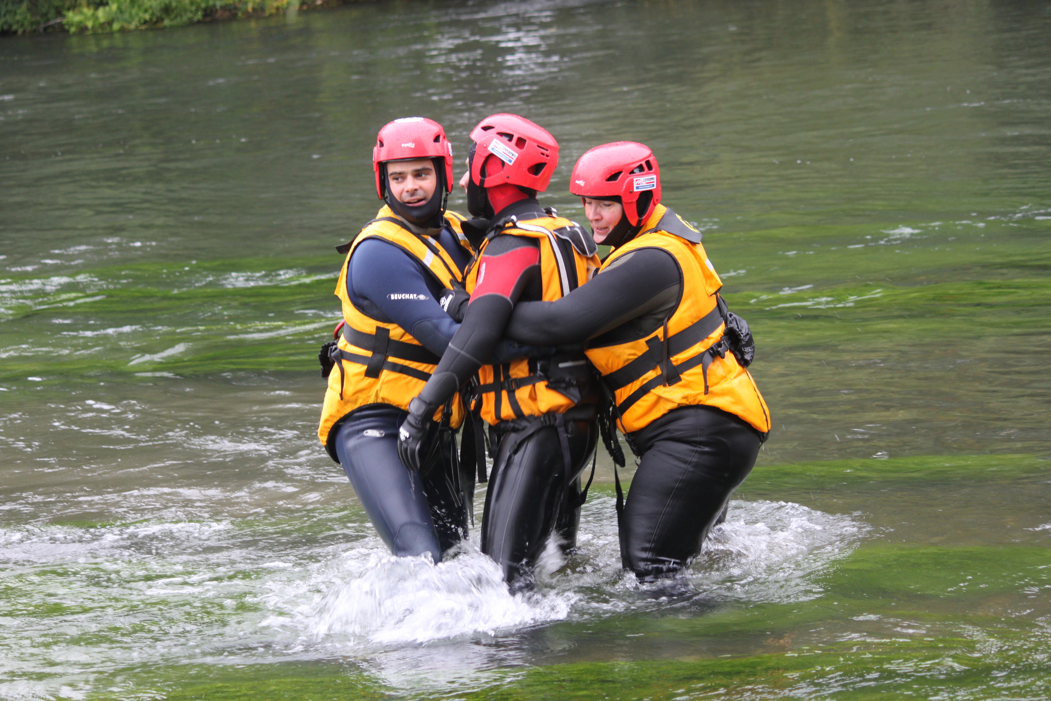 Une matinée de formation en eaux vives